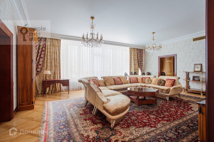Продаётся 2-комнатная квартира, 125.4 м²