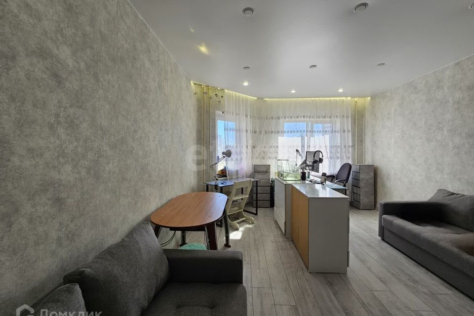 Продаётся 2-комнатная квартира, 63.8 м²