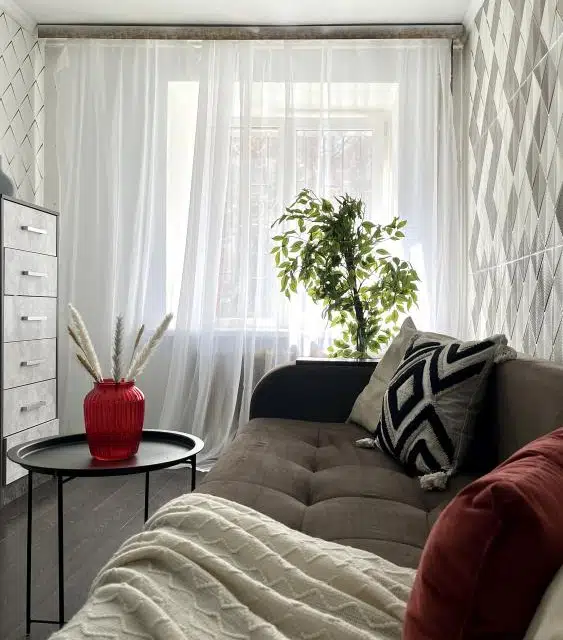 Продаётся 3-комнатная квартира, 56.7 м²