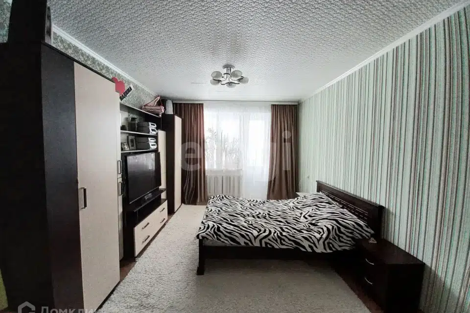Продаётся 1-комнатная квартира, 37.8 м²