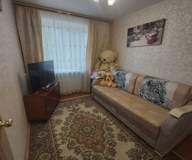 Продаётся 3-комнатная квартира, 61.3 м²