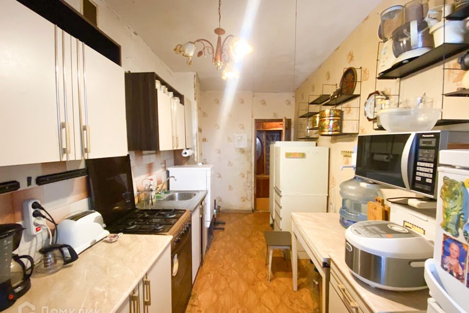 Продаётся 3-комнатная квартира, 63.8 м²