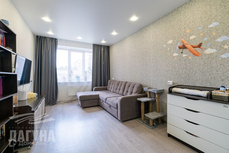 Продаётся 2-комнатная квартира, 52.7 м²