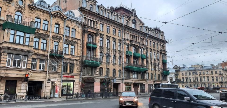 Продаётся комната в 8-комн. квартире, 27.4 м²