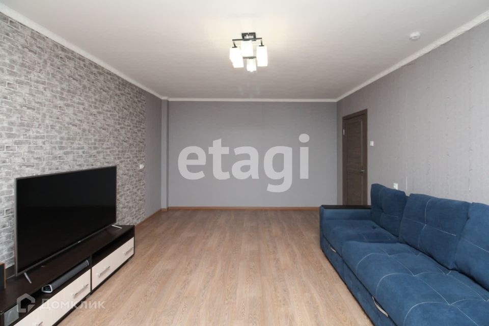 Продаётся 2-комнатная квартира, 55.7 м²