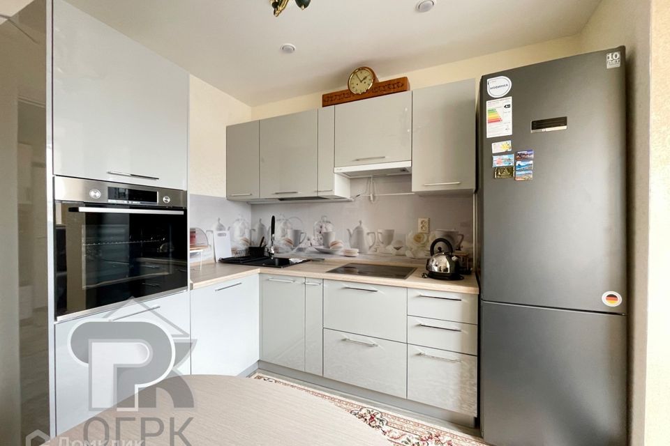 Продаётся 1-комнатная квартира, 38.4 м²