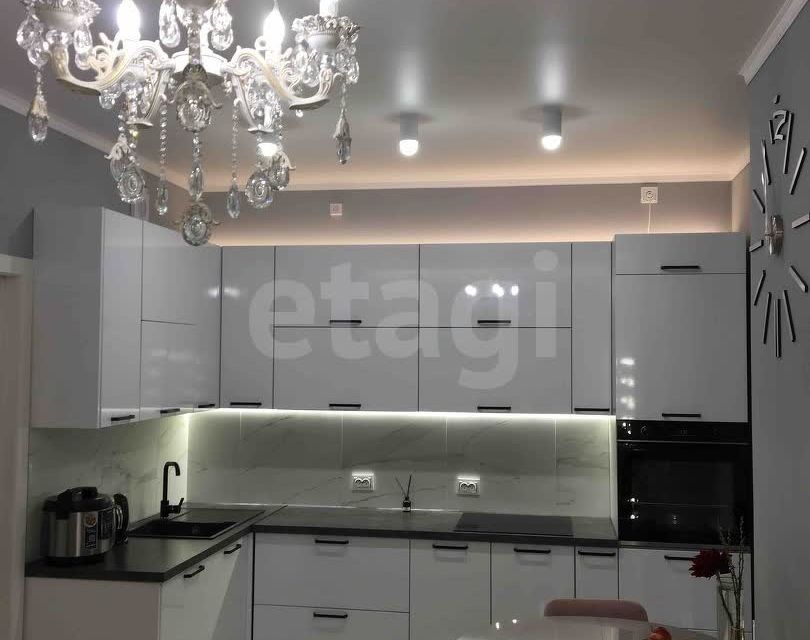 Сдаётся 2-комнатная квартира, 56 м²