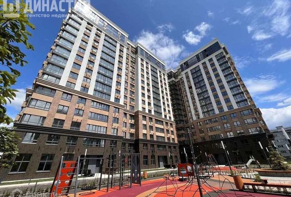 Продаётся 1-комнатная квартира, 51.5 м²