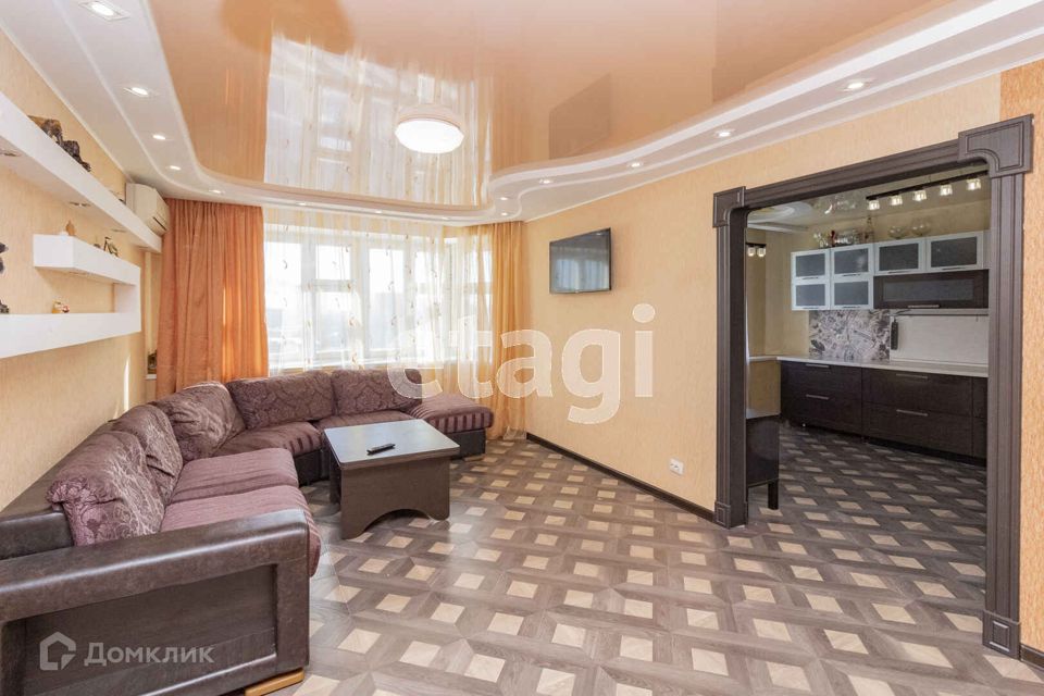 Продаётся 3-комнатная квартира, 101.5 м²