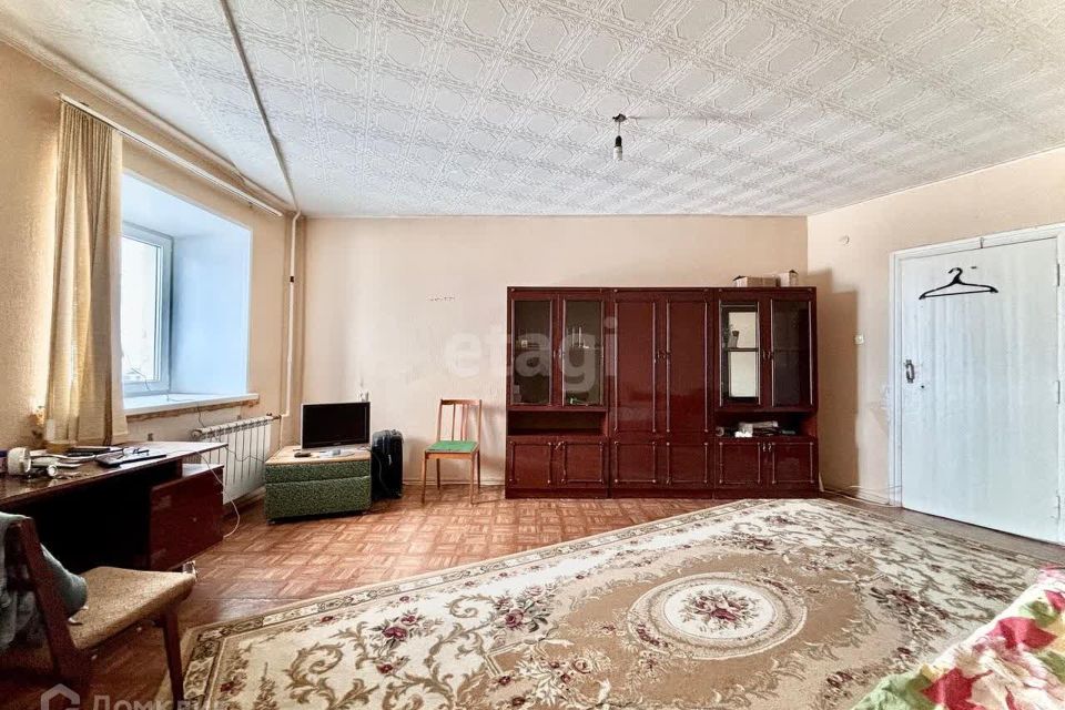 Продаётся 4-комнатная квартира, 90.5 м²