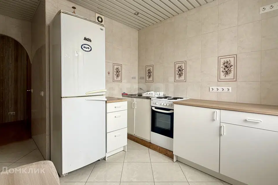 Продаётся 1-комнатная квартира, 40.4 м²