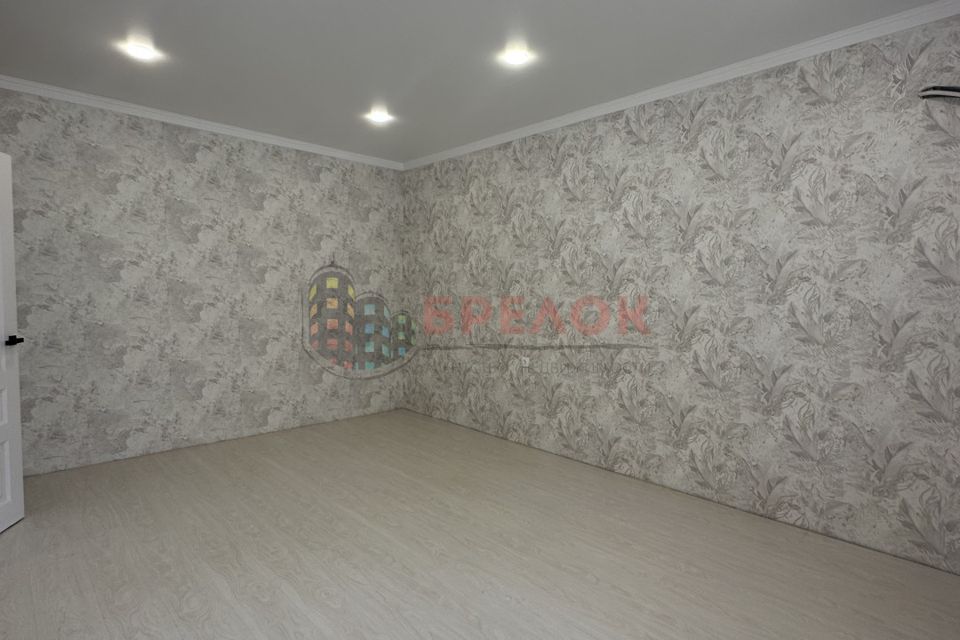 Продаётся 1-комнатная квартира, 42 м²
