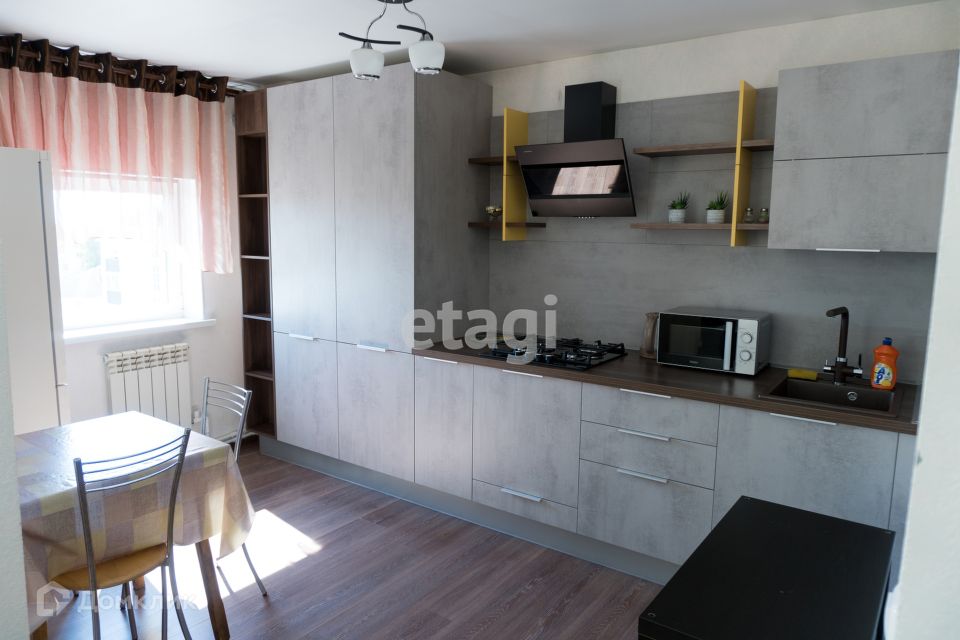 Сдаётся 2-комнатная квартира, 60.1 м²