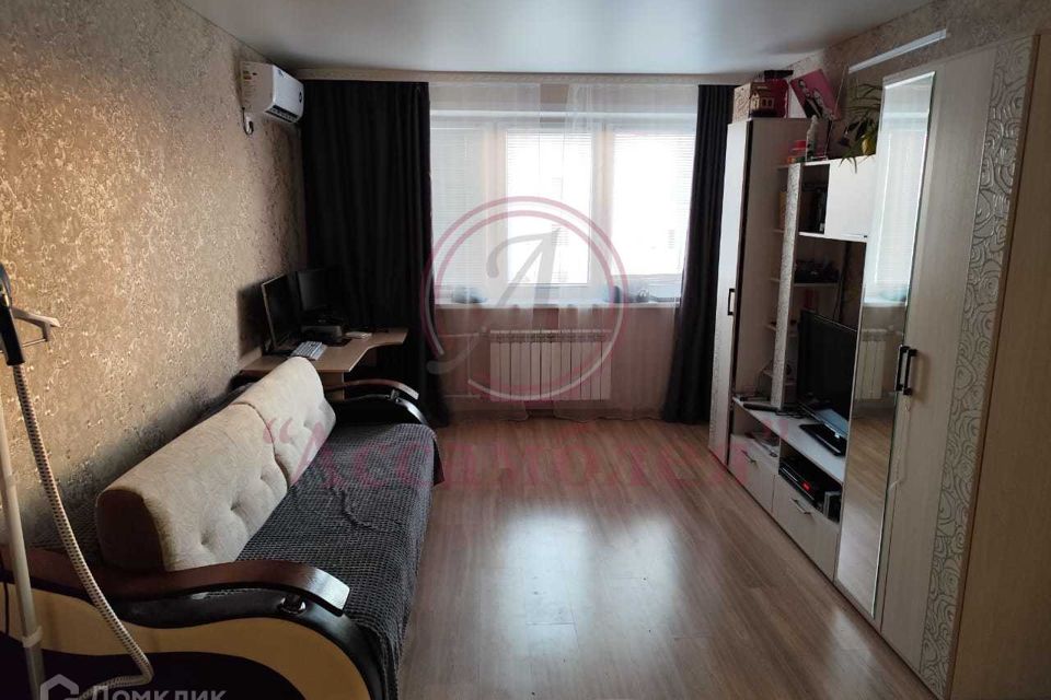 Продаётся 1-комнатная квартира, 42 м²