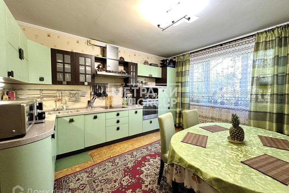 Продаётся 5-комнатная квартира, 100 м²