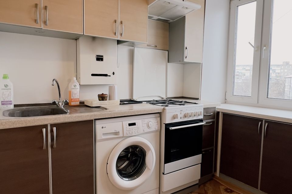 Продаётся 3-комнатная квартира, 58 м²