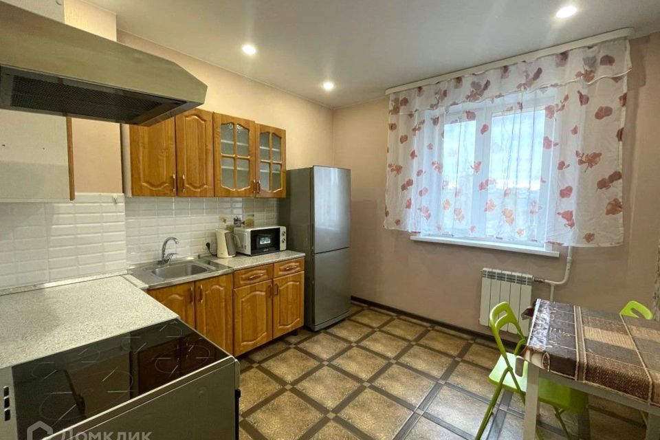 Сдаётся 1-комнатная квартира, 49.3 м²
