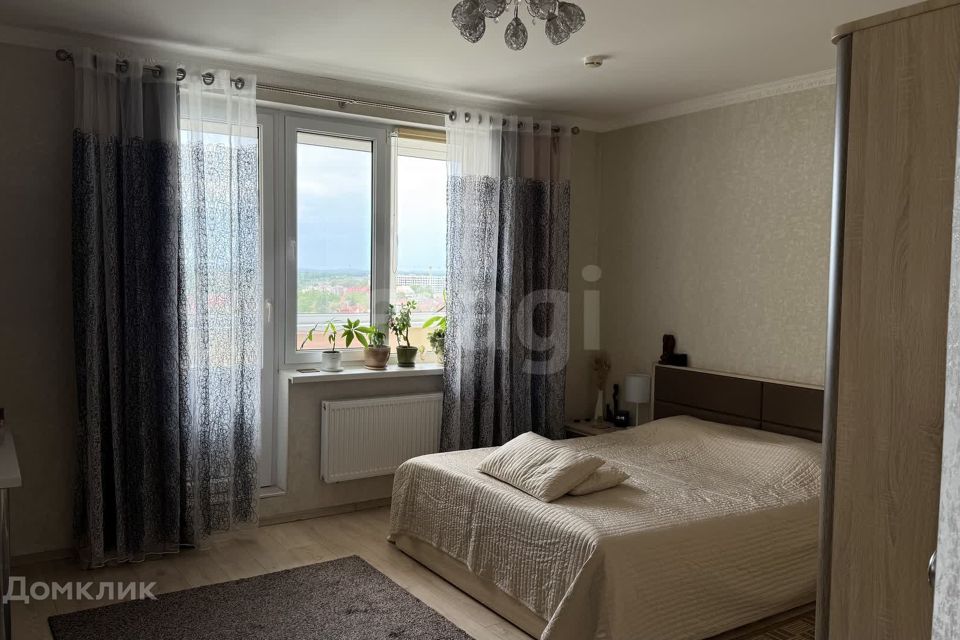 Продаётся 2-комнатная квартира, 80.4 м²