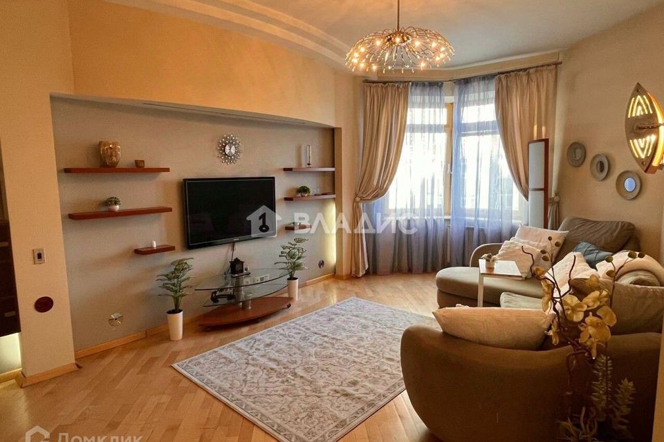 Продаётся 2-комнатная квартира, 93.5 м²