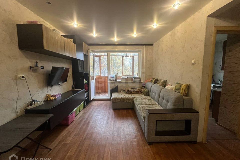 Продаётся 3-комнатная квартира, 57.7 м²