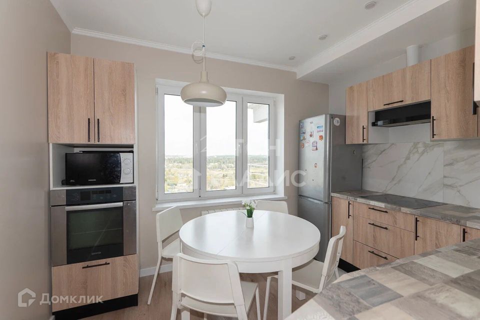Продаётся 2-комнатная квартира, 63.35 м²