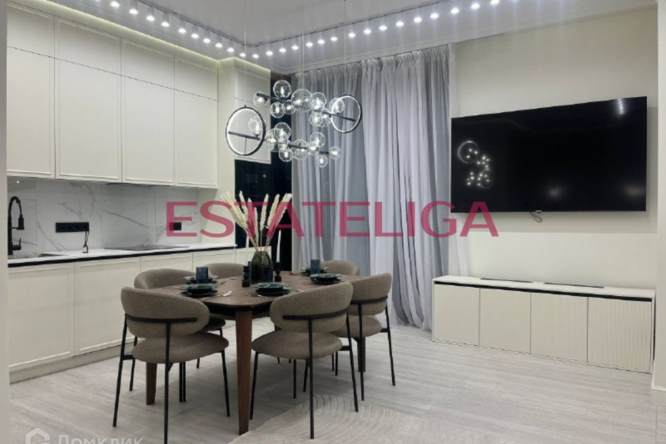 Продаётся 4-комнатная квартира, 95 м²