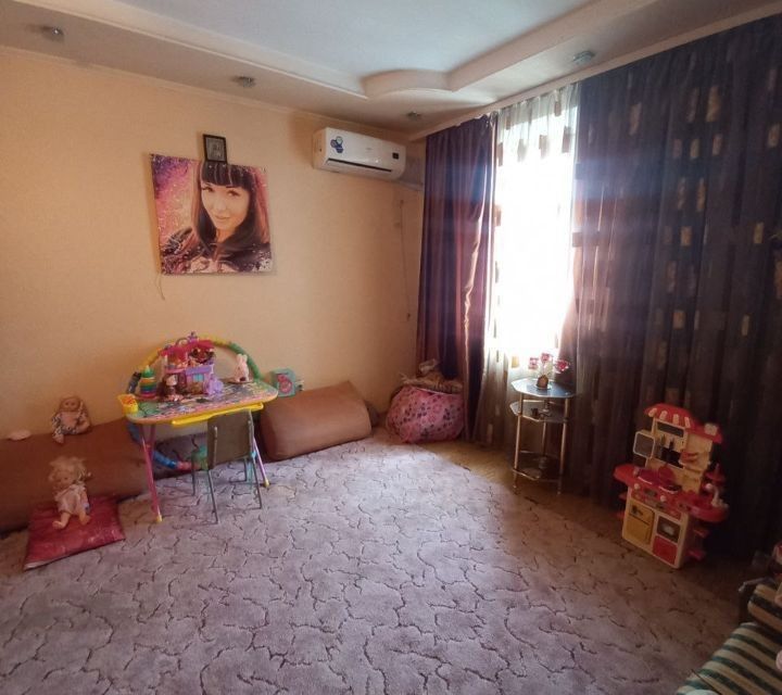 Продаётся 2-комнатная квартира, 56 м²
