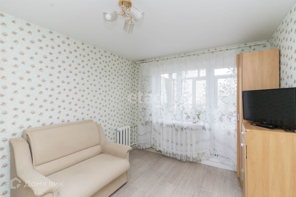 Продаётся 4-комнатная квартира, 58 м²