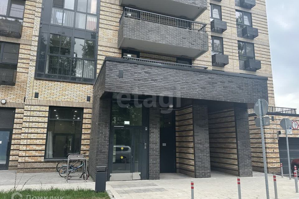 Продаётся 2-комнатная квартира, 55.6 м²
