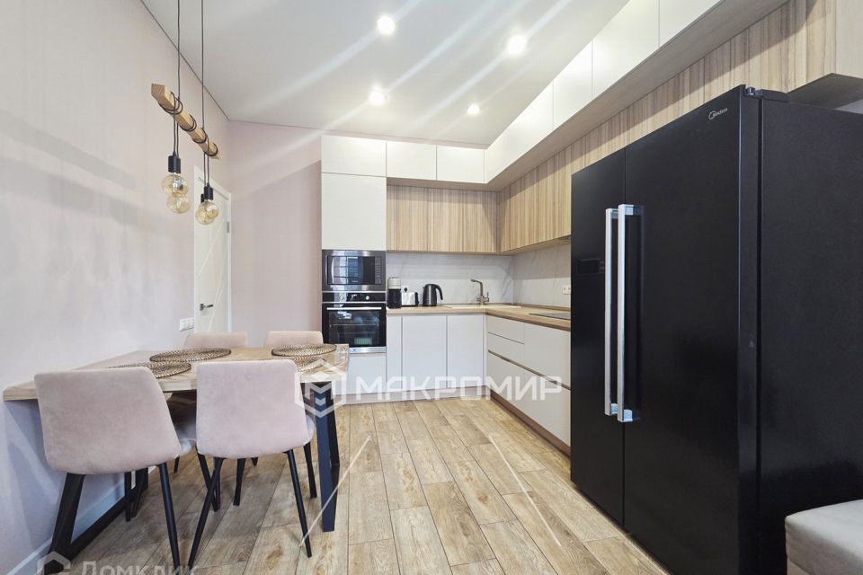 Продаётся 2-комнатная квартира, 58.3 м²