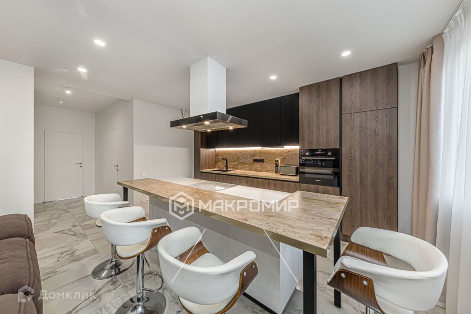 Продаётся 3-комнатная квартира, 91.5 м²