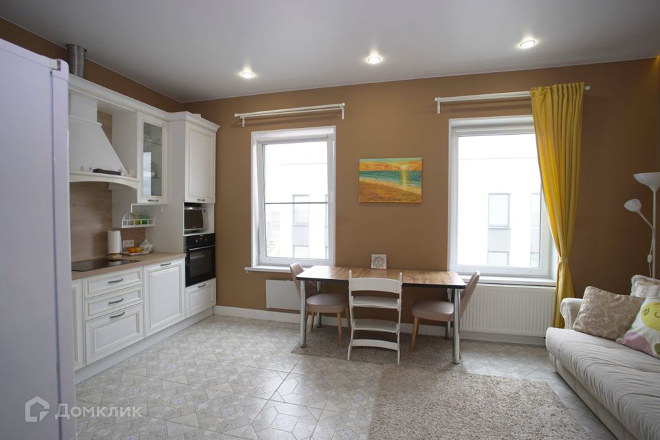 Продаётся 2-комнатная квартира, 66.5 м²