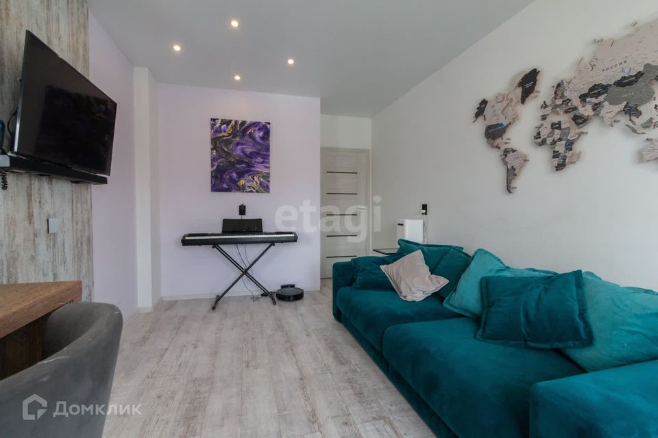 Продаётся 2-комнатная квартира, 63.3 м²