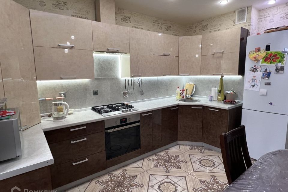 Продаётся 2-комнатная квартира, 58 м²