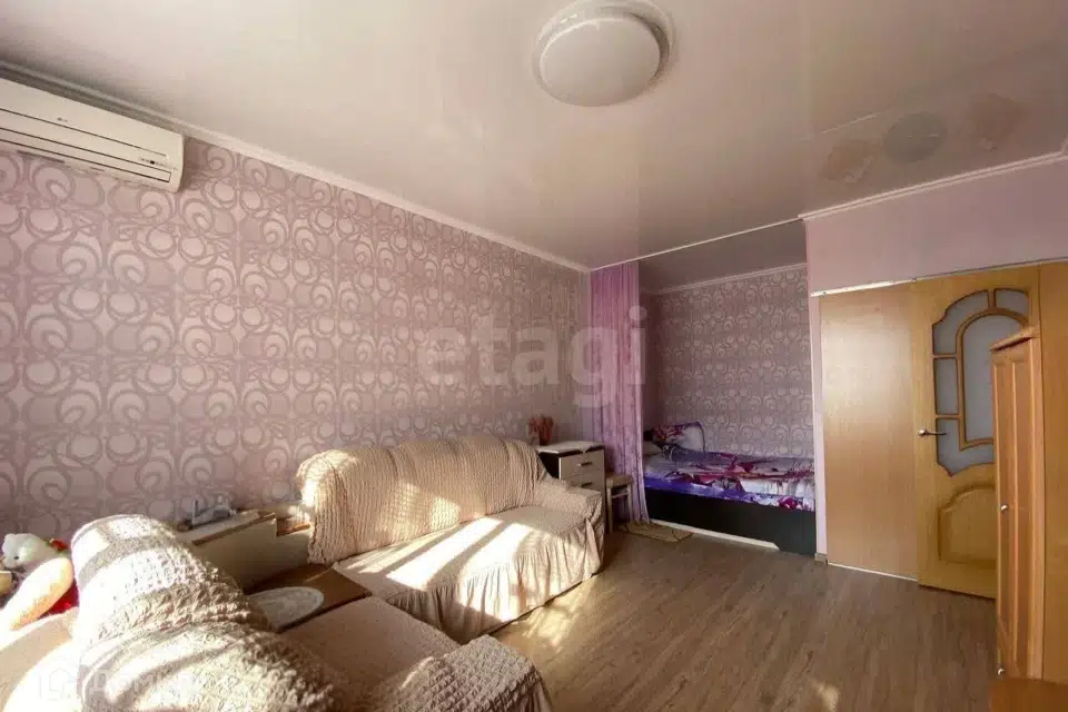 Продаётся 1-комнатная квартира, 50 м²