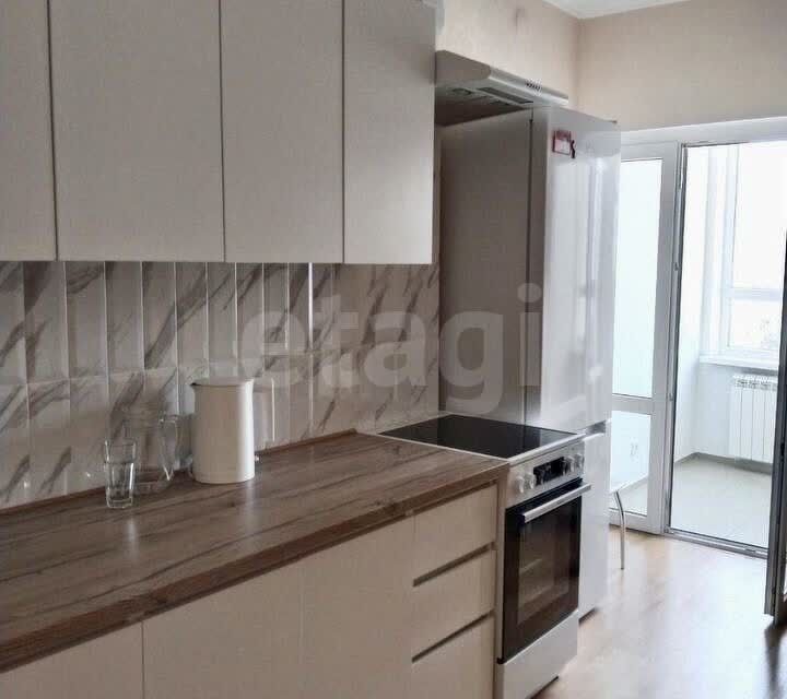 Продаётся 1-комнатная квартира, 42.1 м²