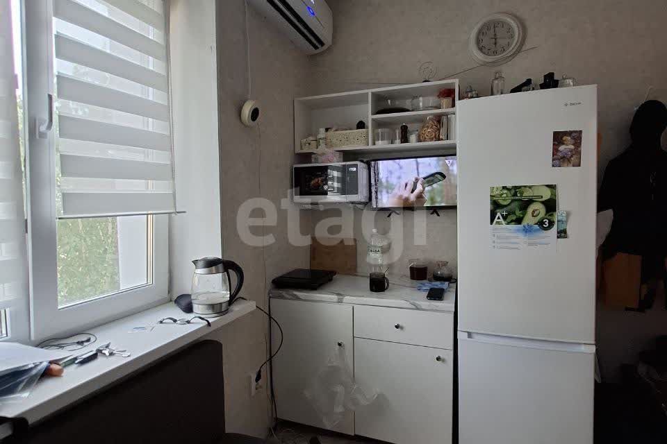 Продаётся комната в 1-комн. квартире, 11.8 м²
