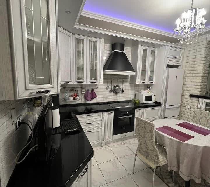 Продаётся 1-комнатная квартира, 56.1 м²