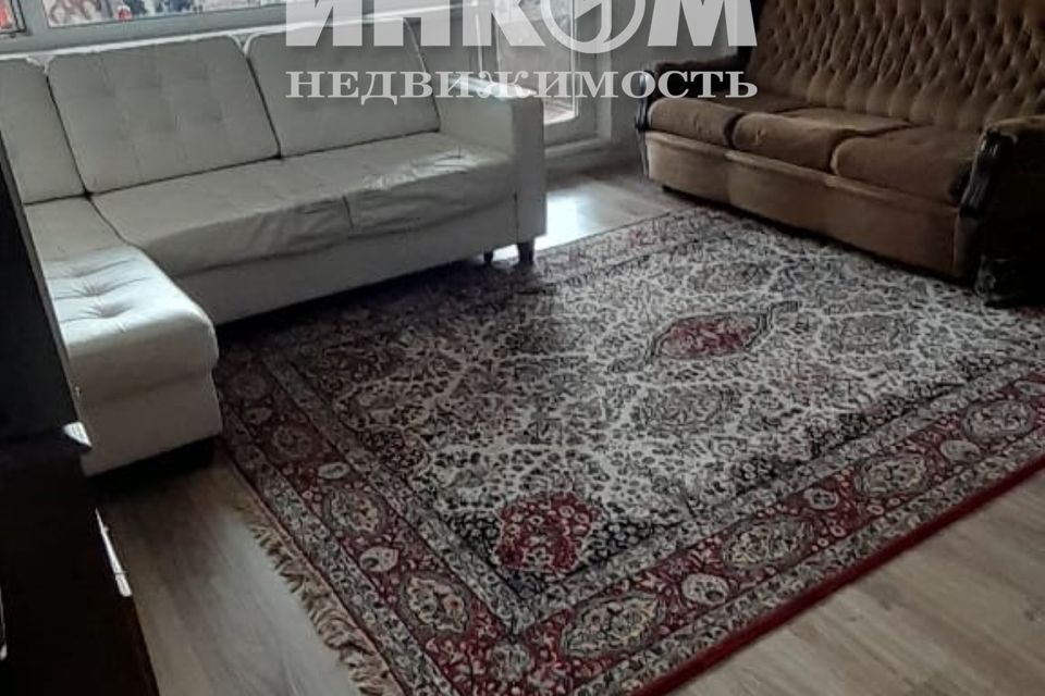 Продаётся 4-комнатная квартира, 93.7 м²