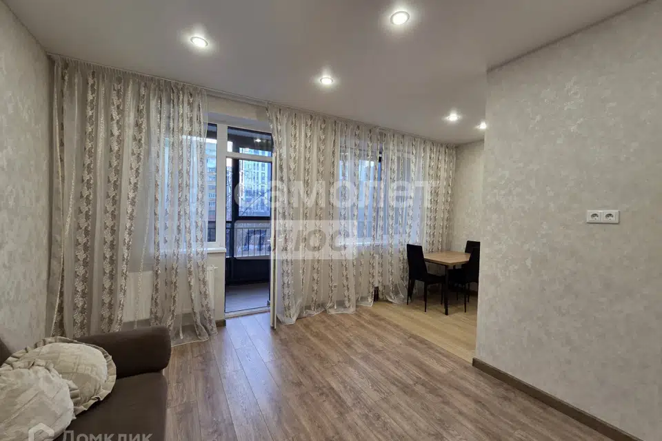 Сдаётся студия, 38 м²