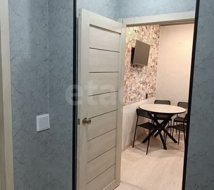 Продаётся 1-комнатная квартира, 37.3 м²