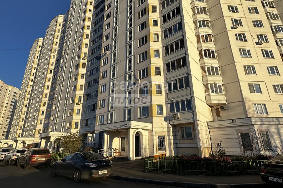 Продаётся 1-комнатная квартира, 42.3 м²