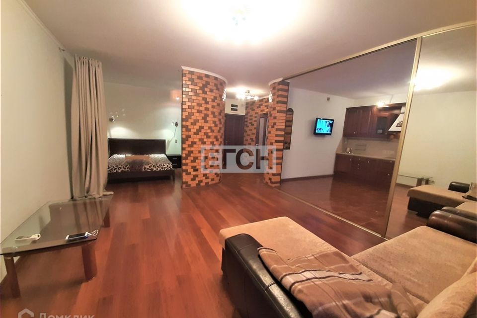 Сдаётся 1-комнатная квартира, 60 м²