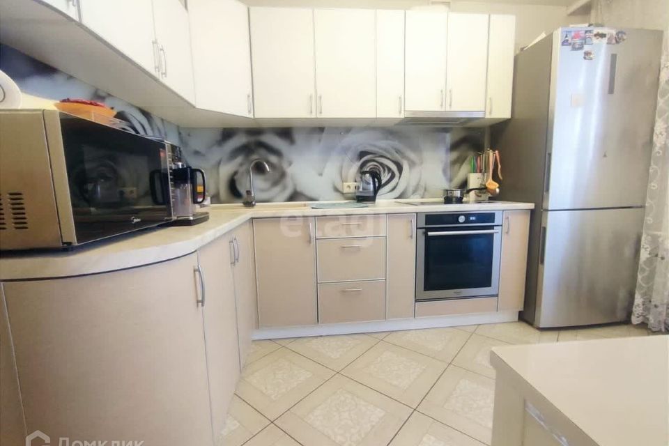 Продаётся 3-комнатная квартира, 83.2 м²