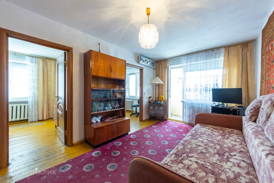 Продаётся 3-комнатная квартира, 47.7 м²