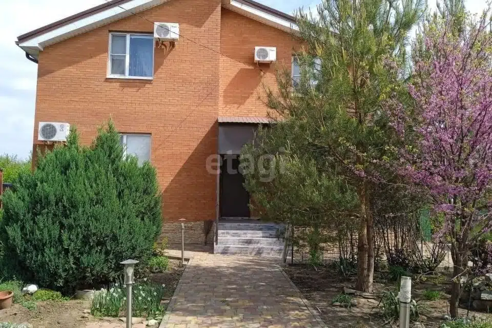 Продаётся 3-этажный дом, 323.1 м²