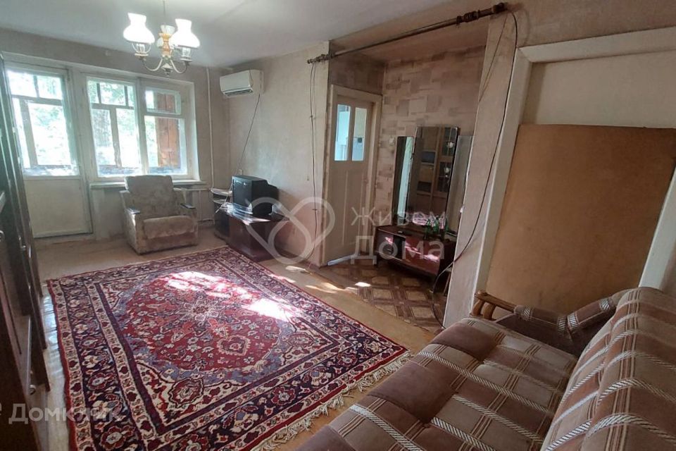 Продаётся 3-комнатная квартира, 55.7 м²