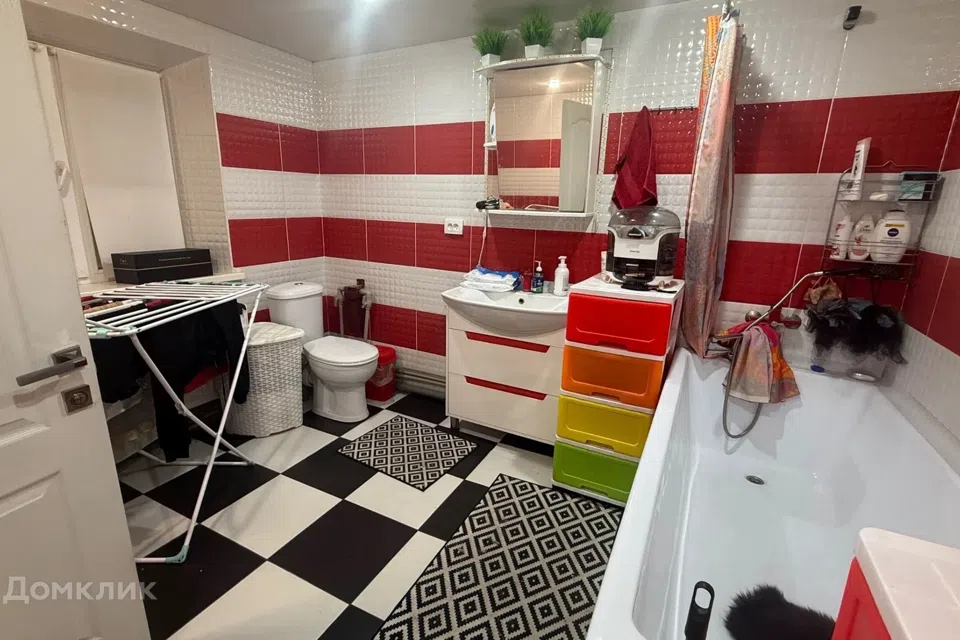 Продаётся 1-этажный дом, 100 м²