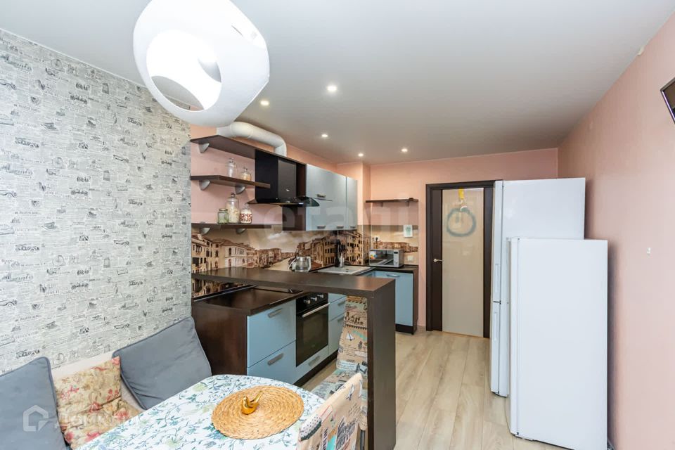 Продаётся 2-комнатная квартира, 69.8 м²