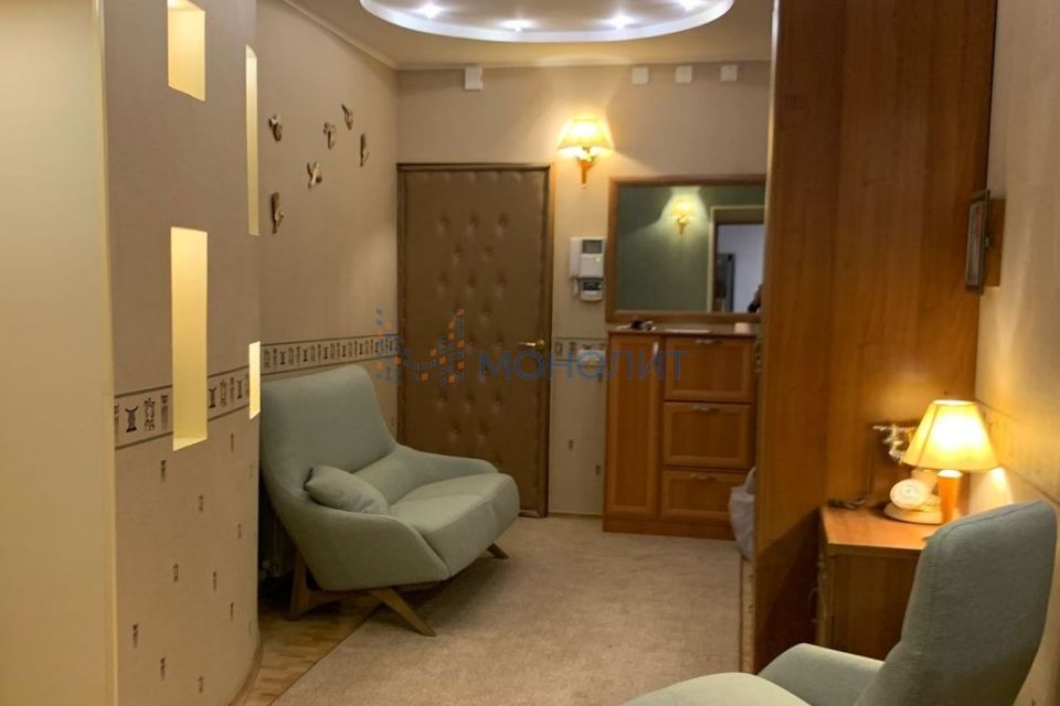Продаётся 3-комнатная квартира, 131.2 м²